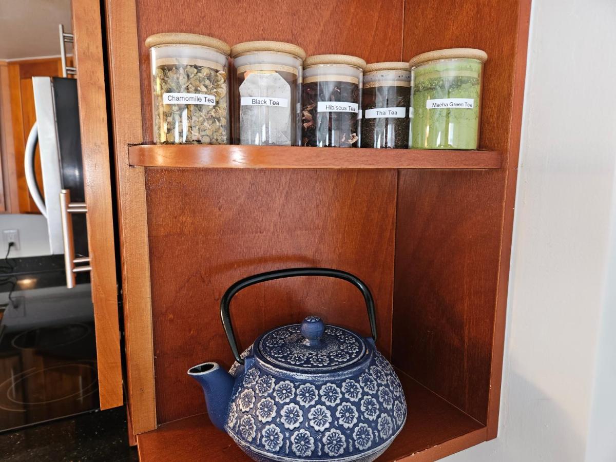 Ilikai Hotel Condo With Kitchen And Ocean View Honolulu Bagian luar foto
